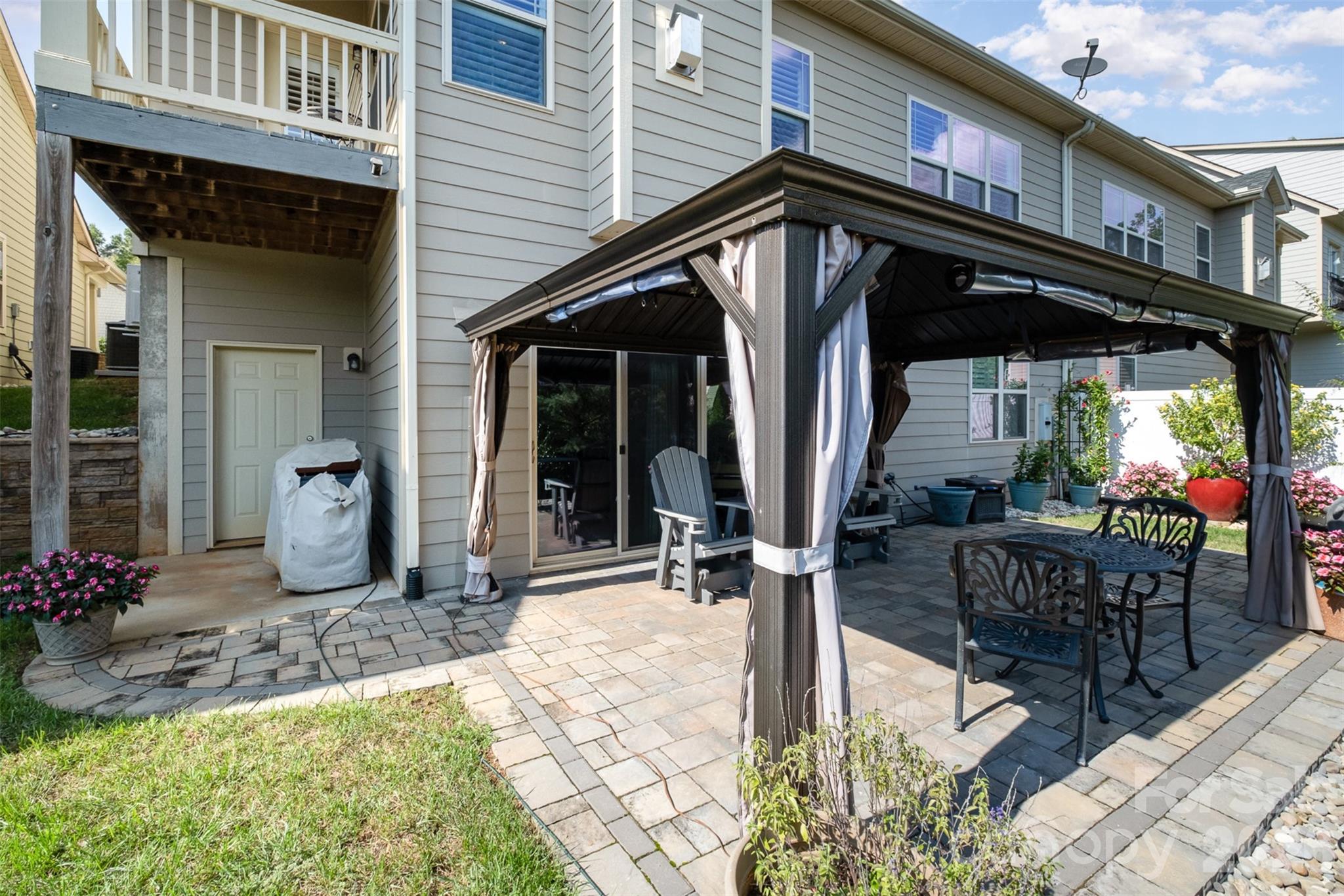 131 Aztec Circle
