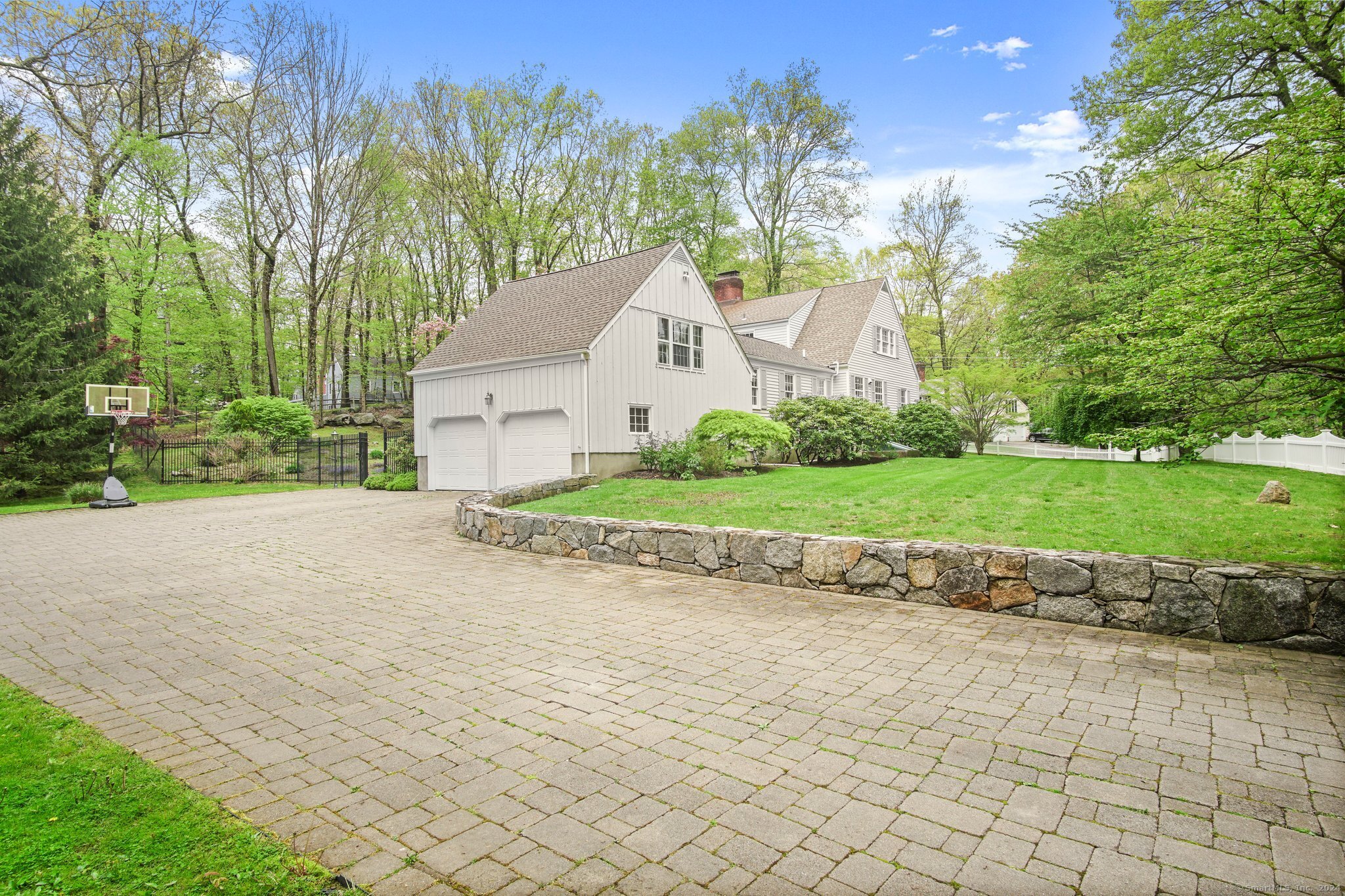 120 Rising Ridge Road