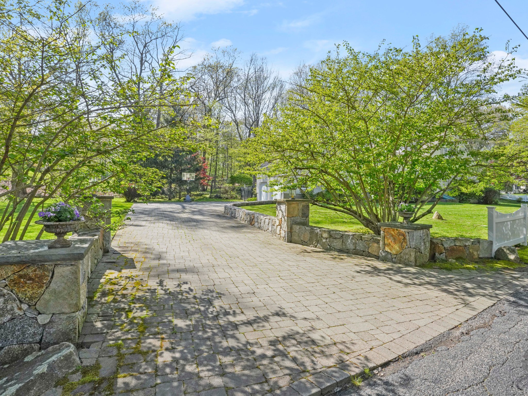 120 Rising Ridge Road