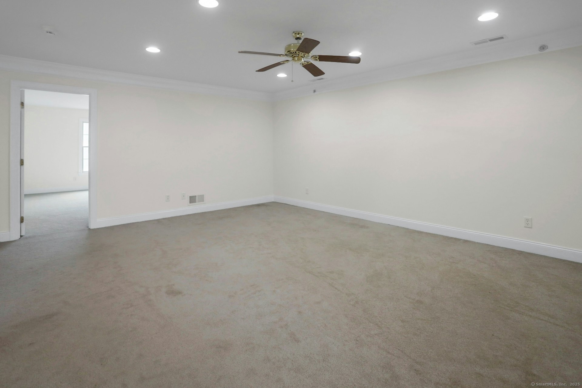 638 - 15 Danbury Road 15
