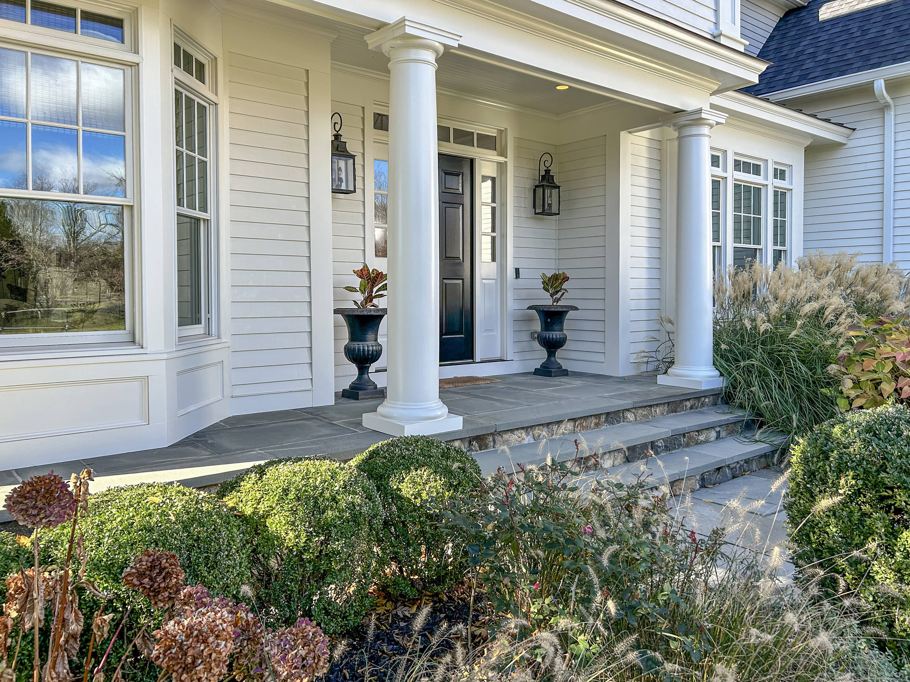 277 Ridgebury Road