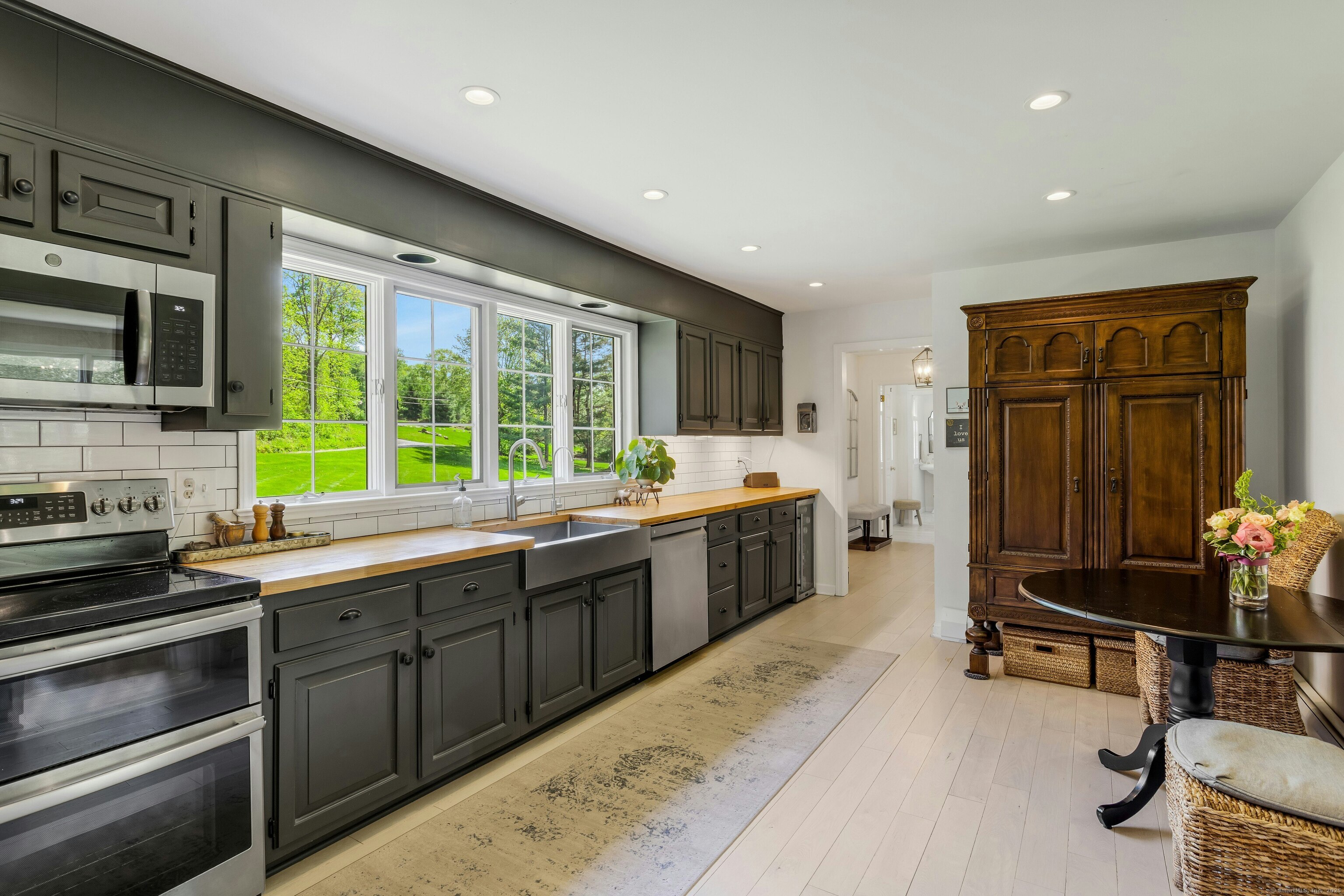 75 Neds Mountain Road