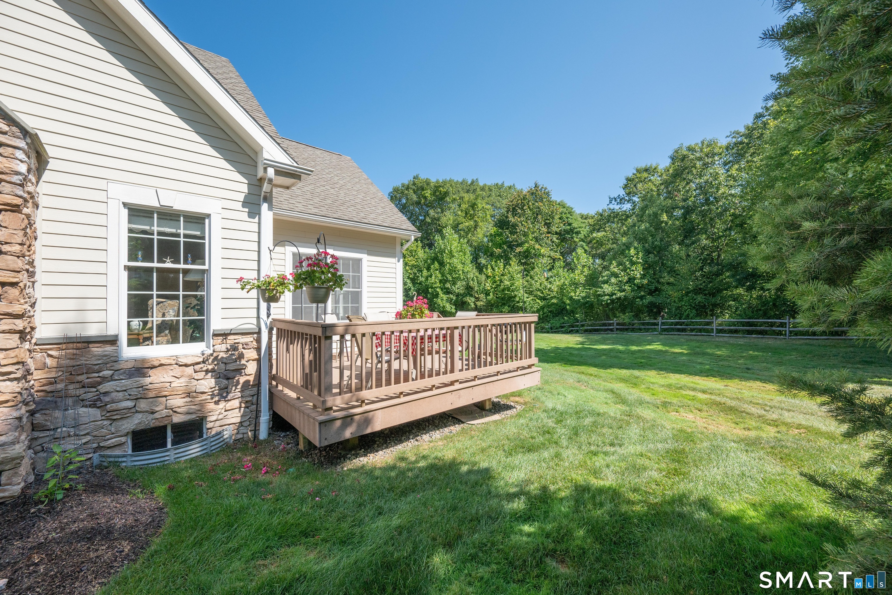 638 Danbury Road 37