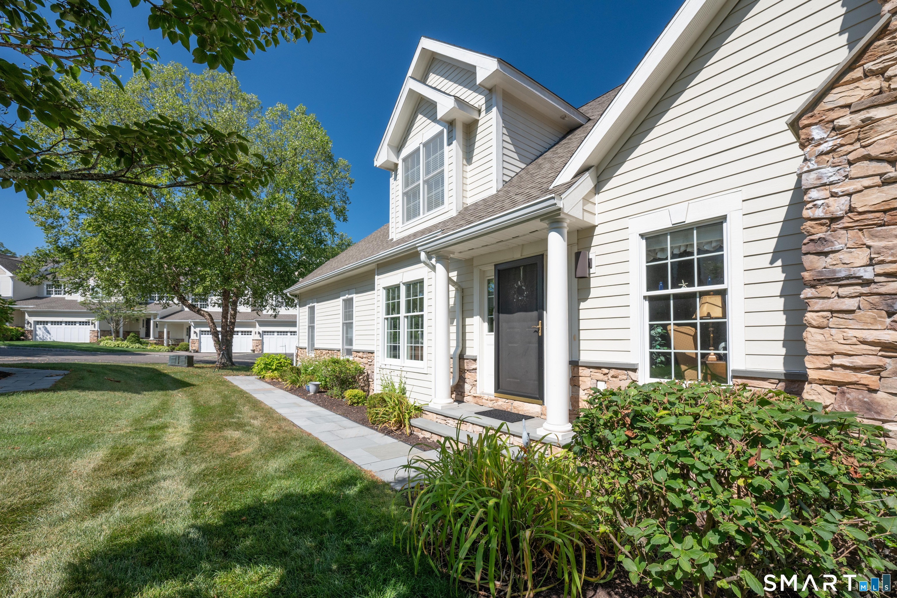 638 Danbury Road 37