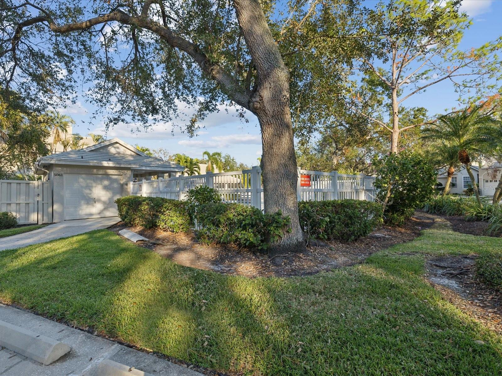 4847 NAPOLI CT NE #4847
