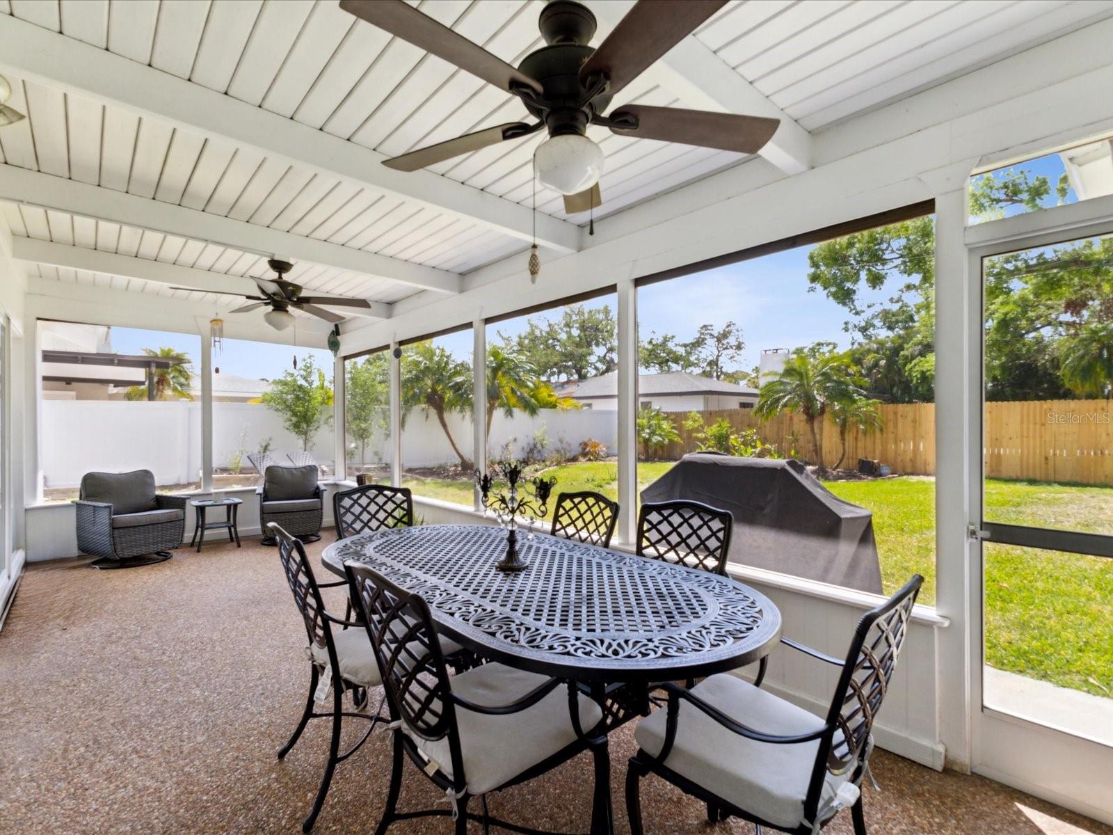 1666 N DAKOTA AVE NE