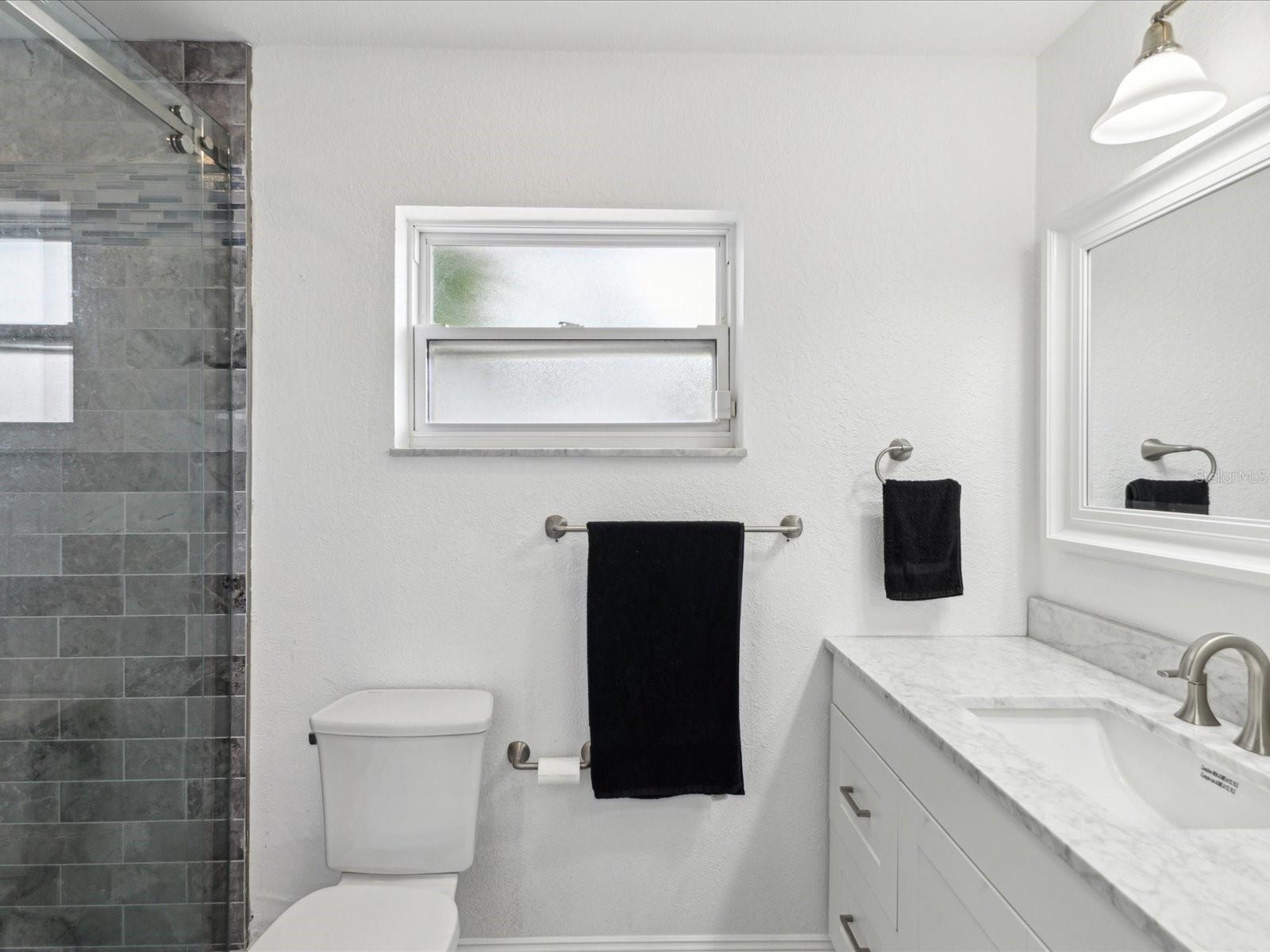 1666 N DAKOTA AVE NE