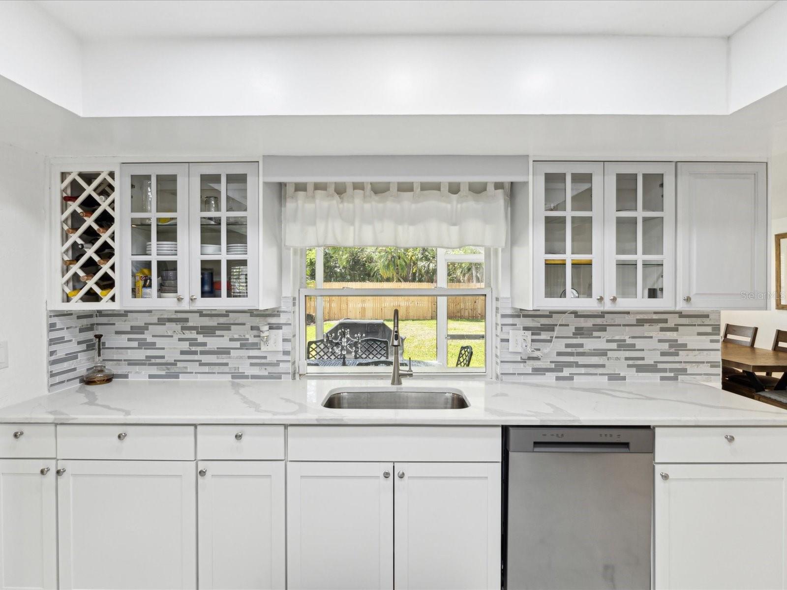 1666 N DAKOTA AVE NE