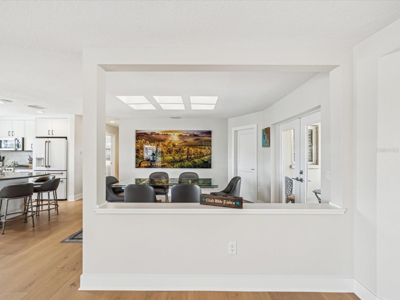 2044 MICHIGAN AVE NE