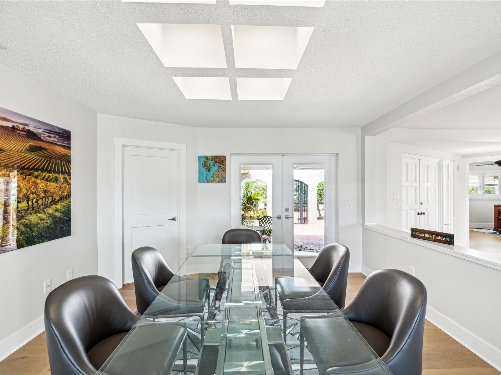 2044 MICHIGAN AVE NE