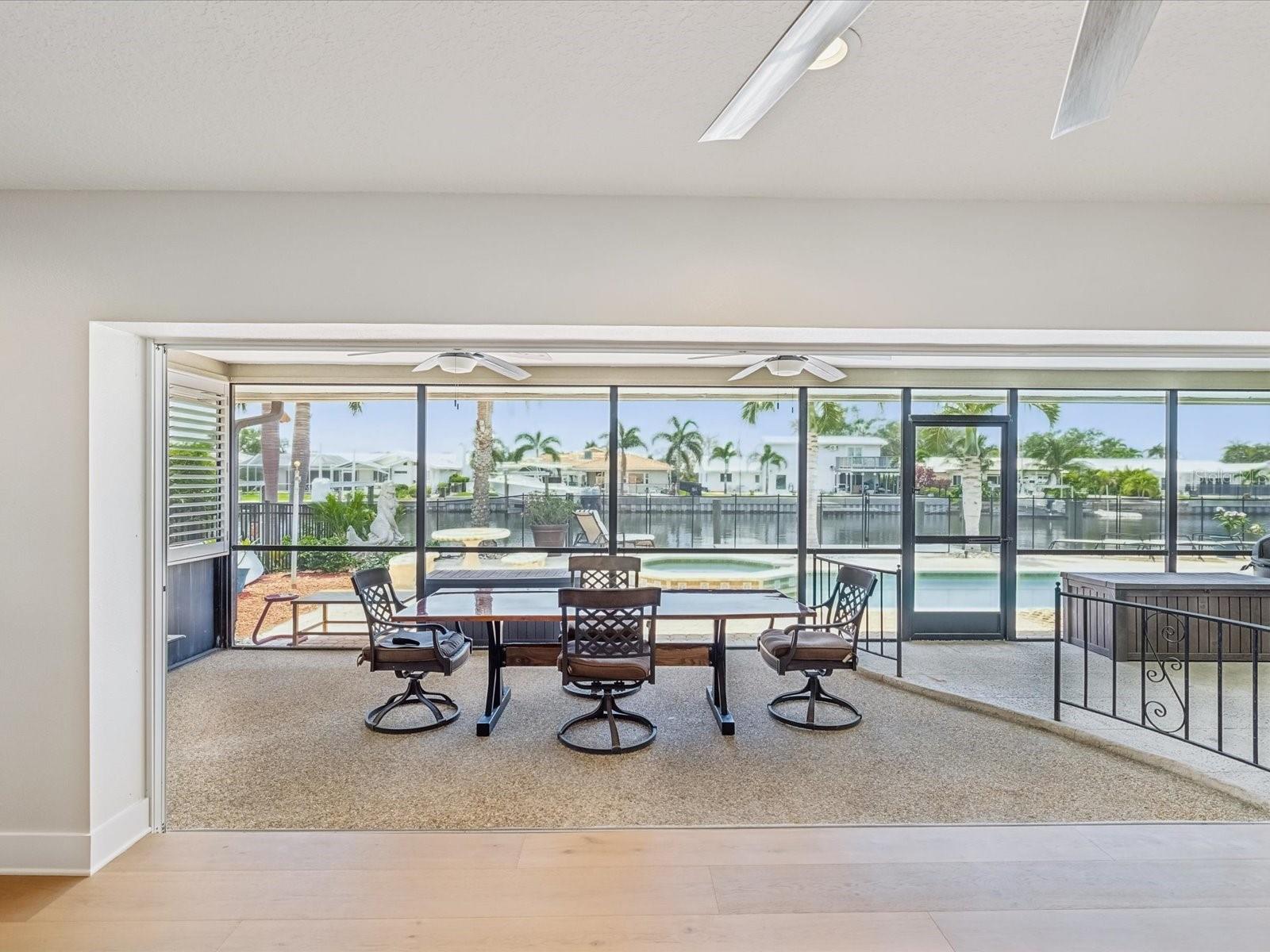 2044 MICHIGAN AVE NE