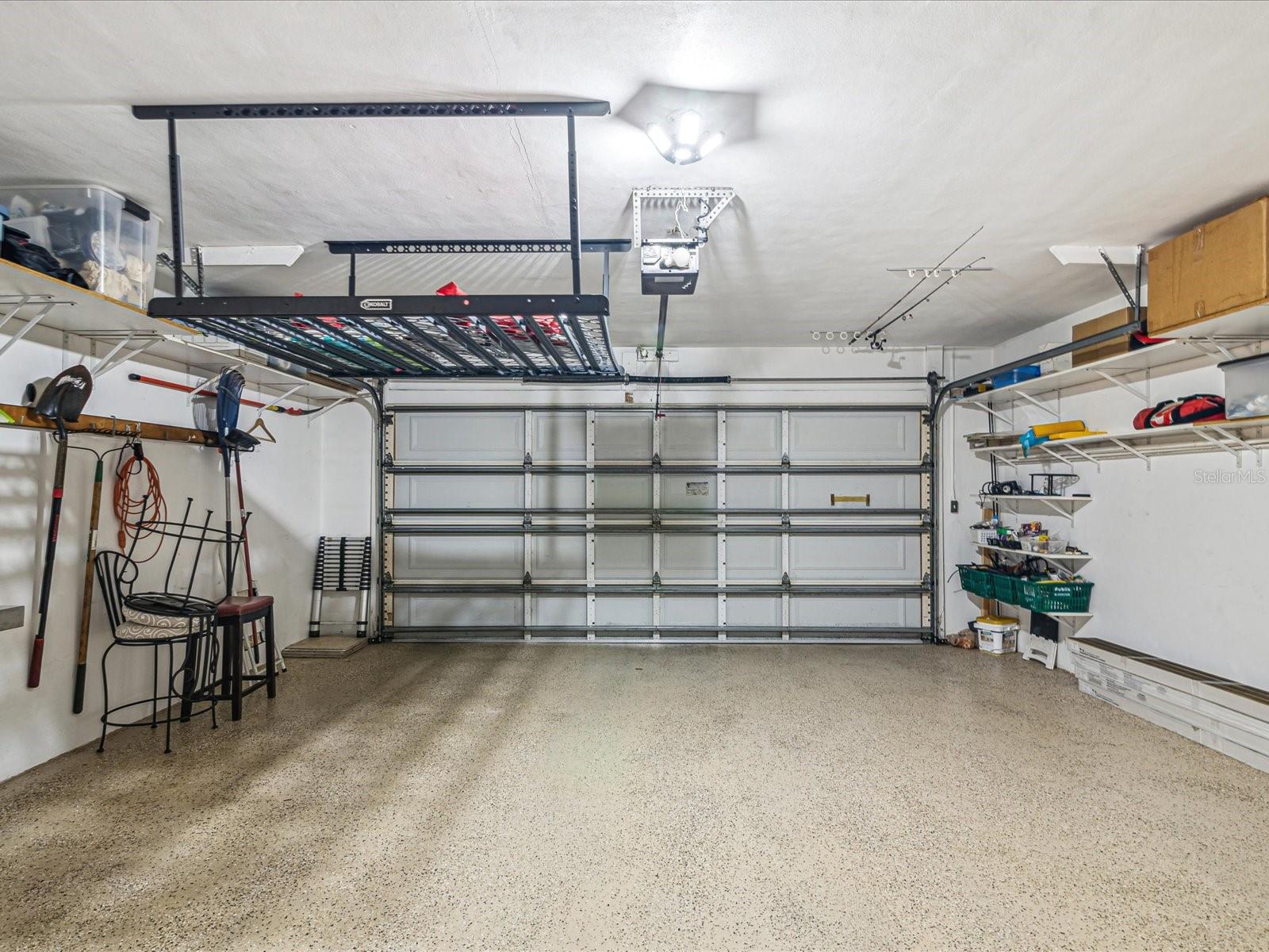 2044 MICHIGAN AVE NE