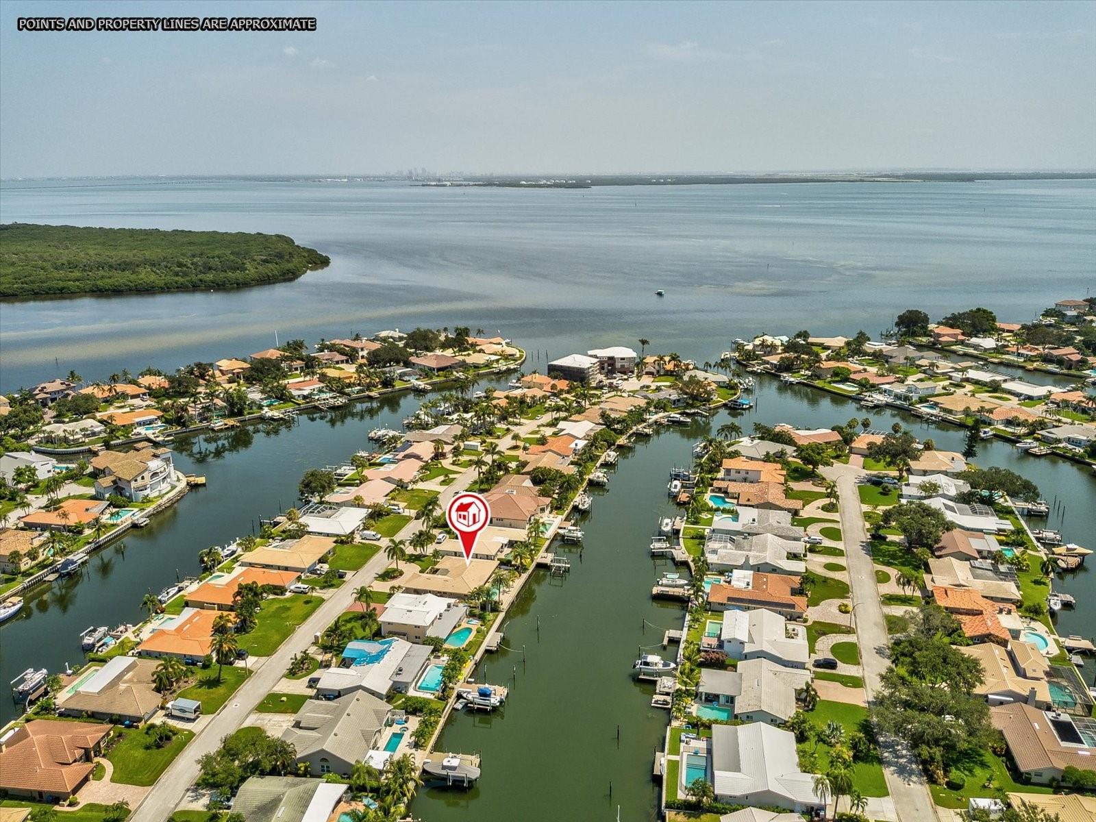 2044 MICHIGAN AVE NE