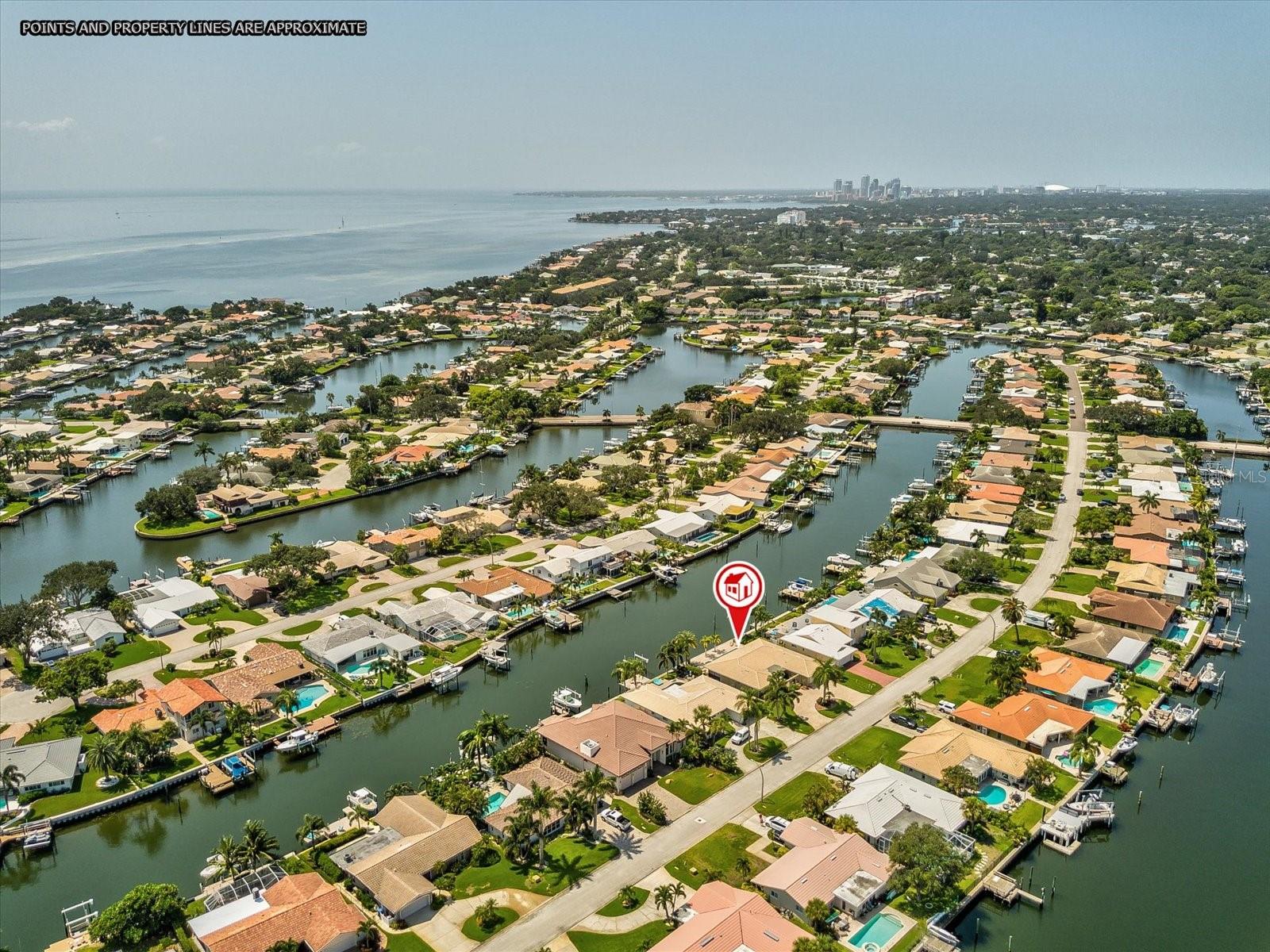 2044 MICHIGAN AVE NE