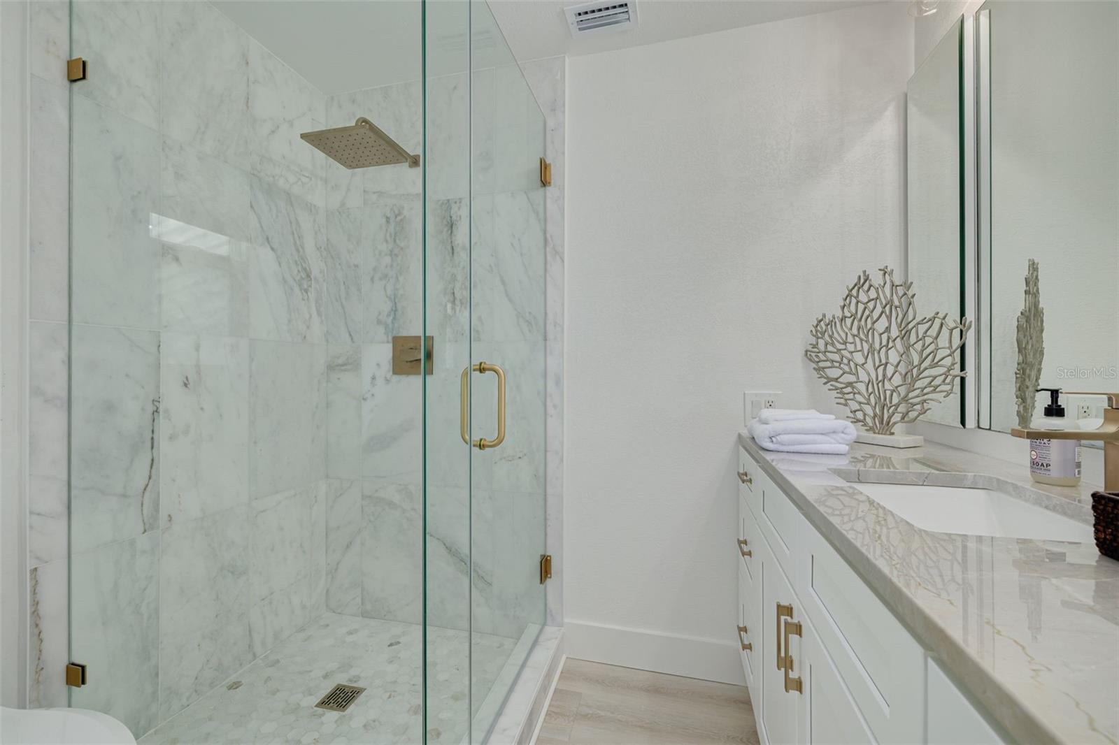 2049 MASSACHUSETTS AVE NE