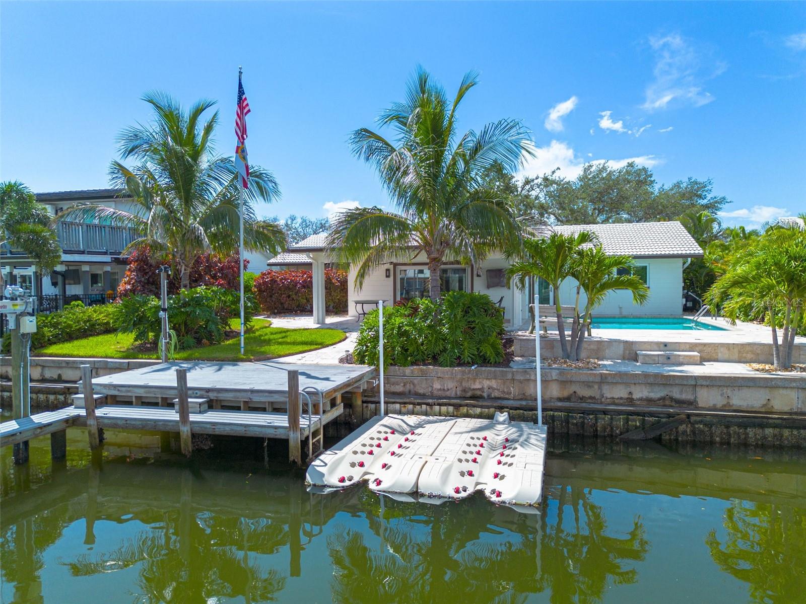 2049 MASSACHUSETTS AVE NE