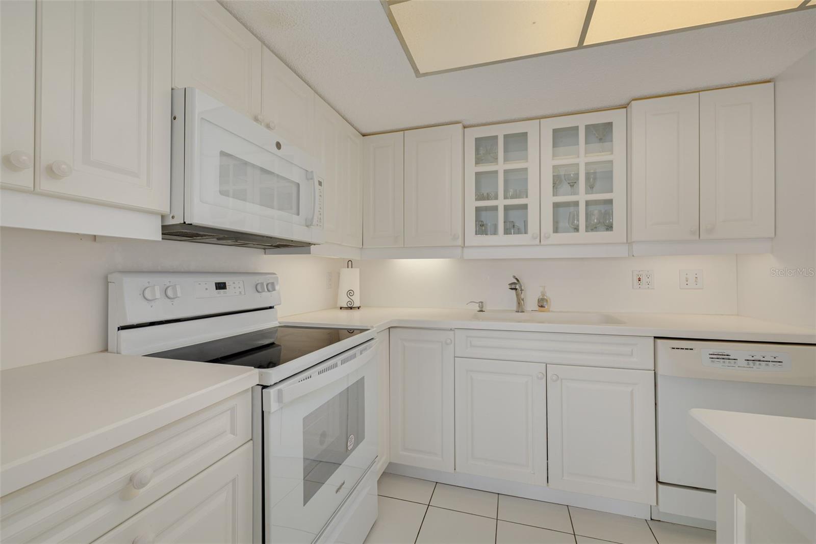 7430 SUNSHINE SKYWAY LN S #704