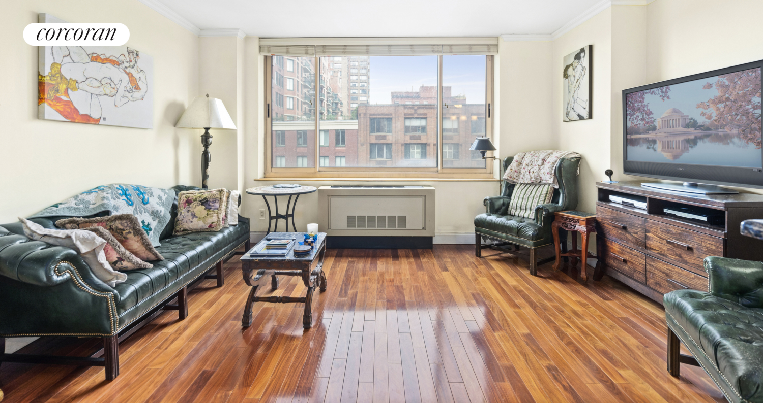 250 S END Avenue 8G
