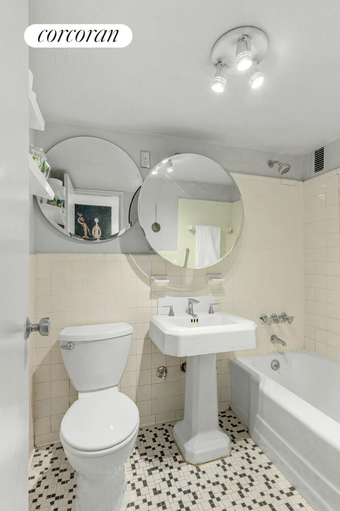 142 E 16TH Street 18G