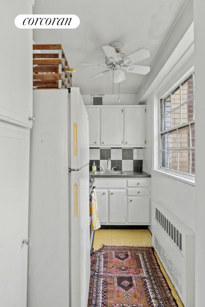 142 E 16TH Street 18G