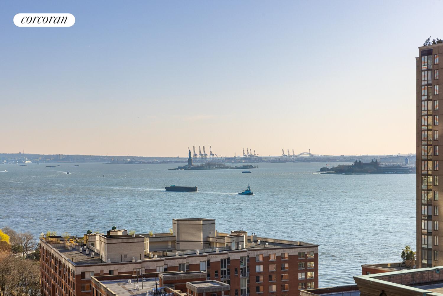 250 S END Avenue PH2B