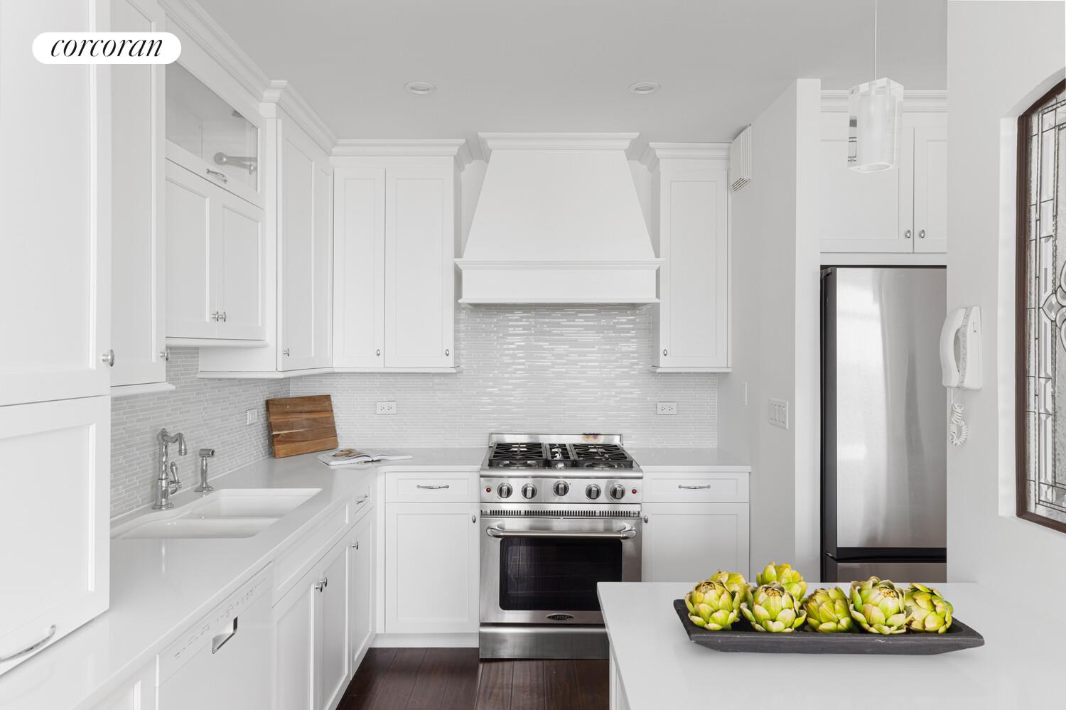 350 ALBANY Street 7AB