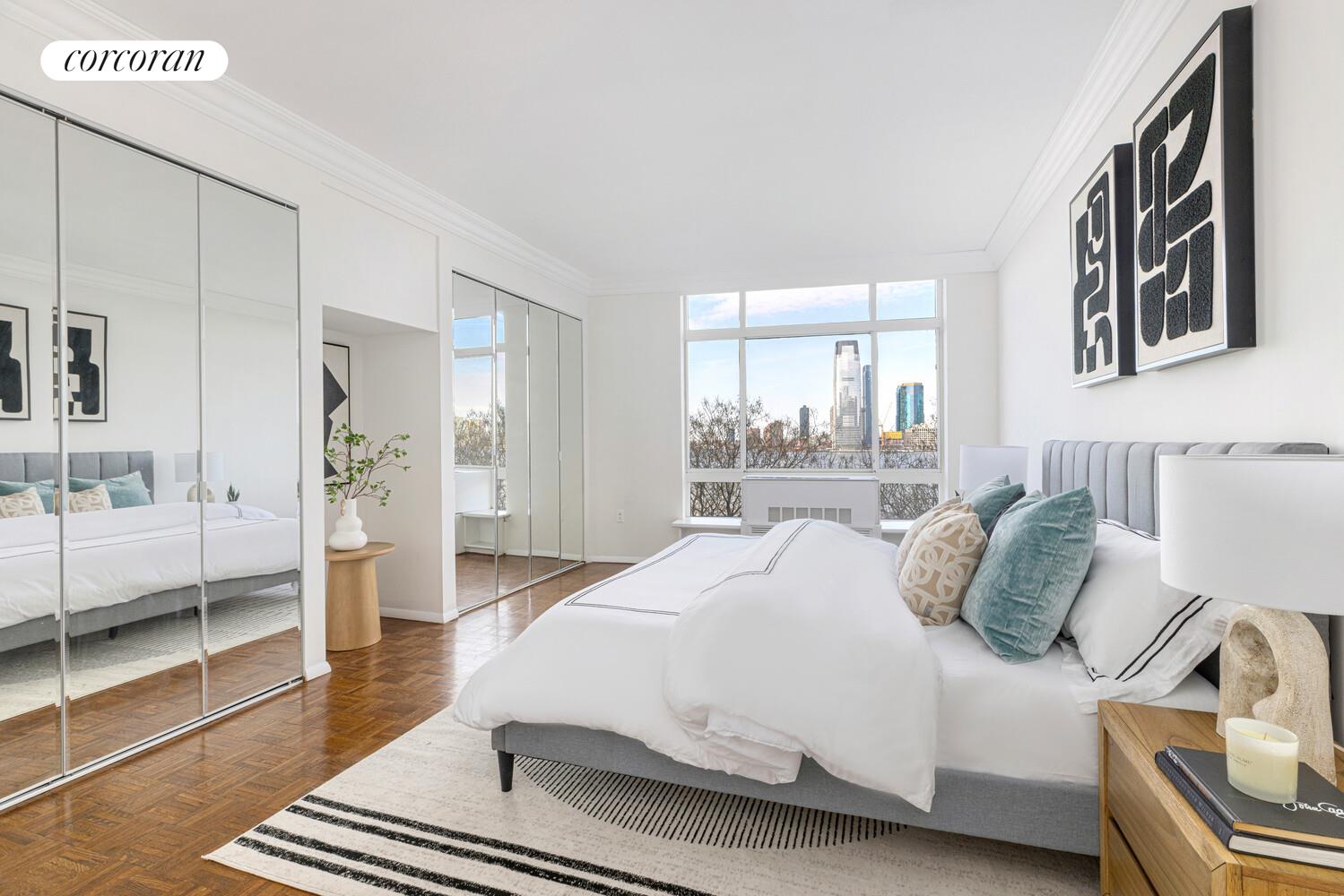 350 ALBANY Street 7AB