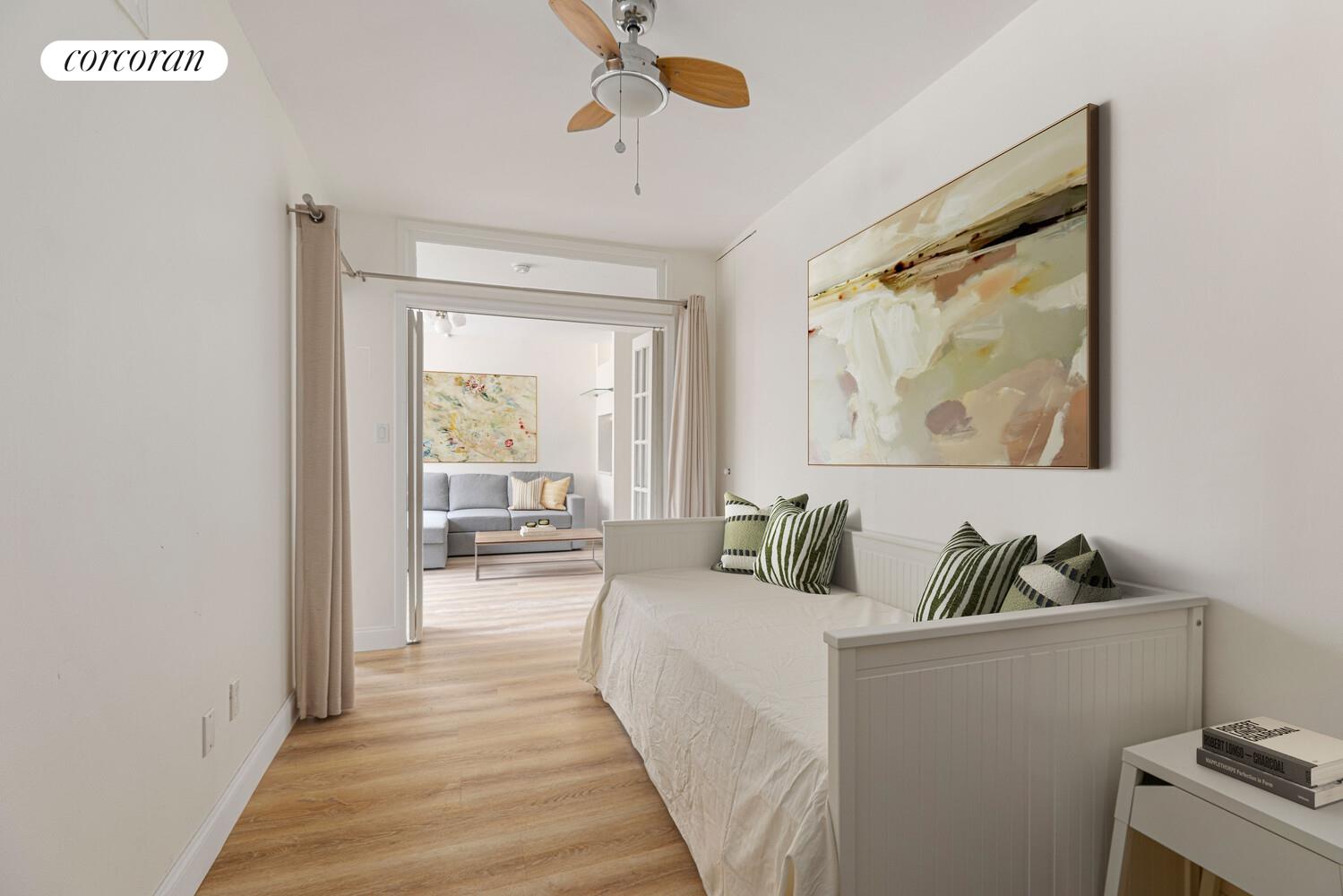 250 S END Avenue 11E