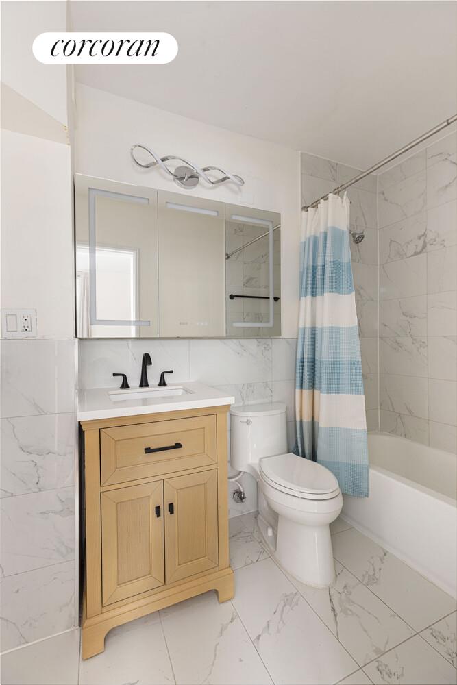 250 S END Avenue 11E