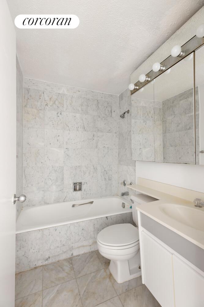 200 RECTOR Place 12F