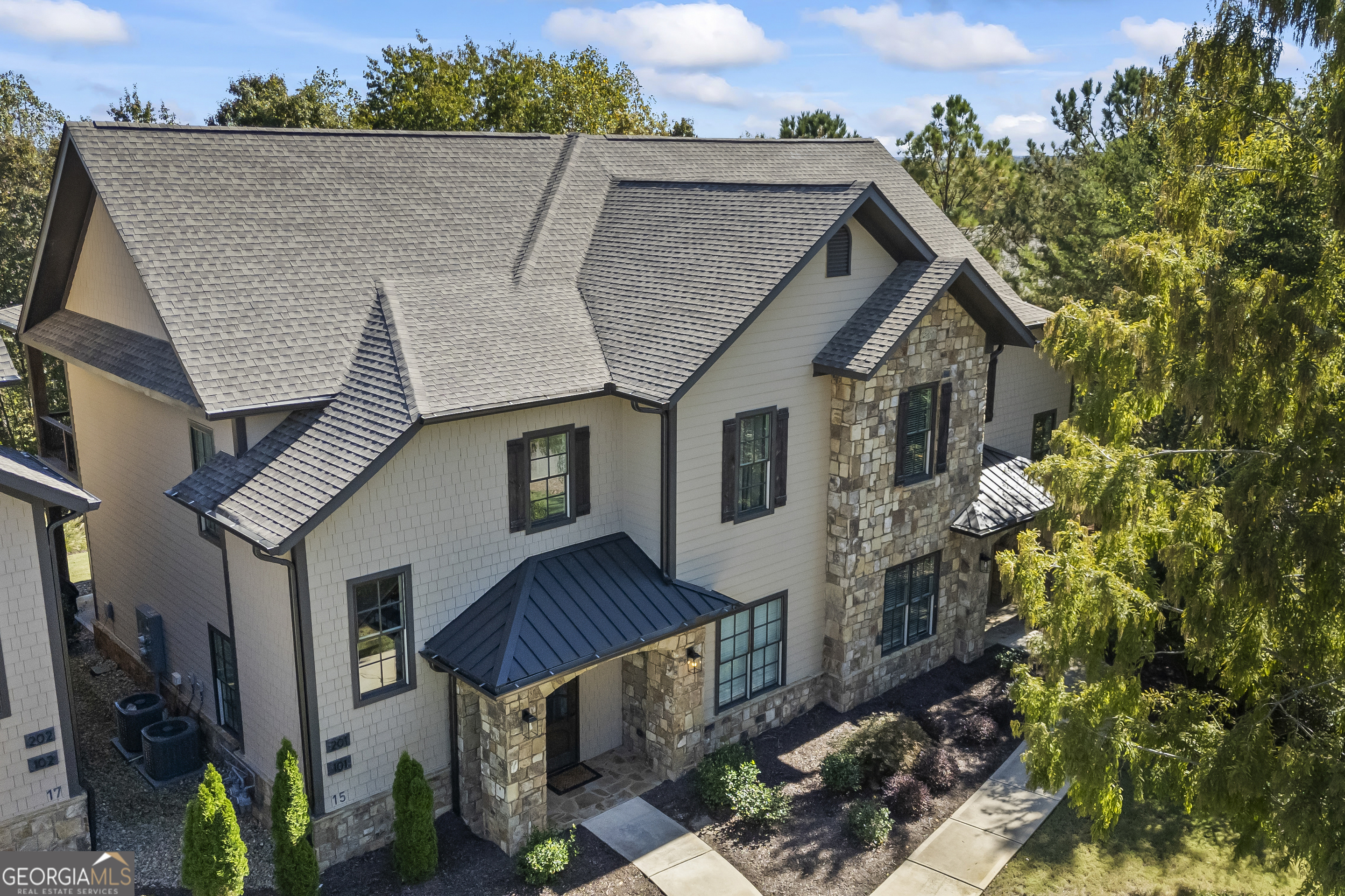 15 Cottage Lane, Toccoa