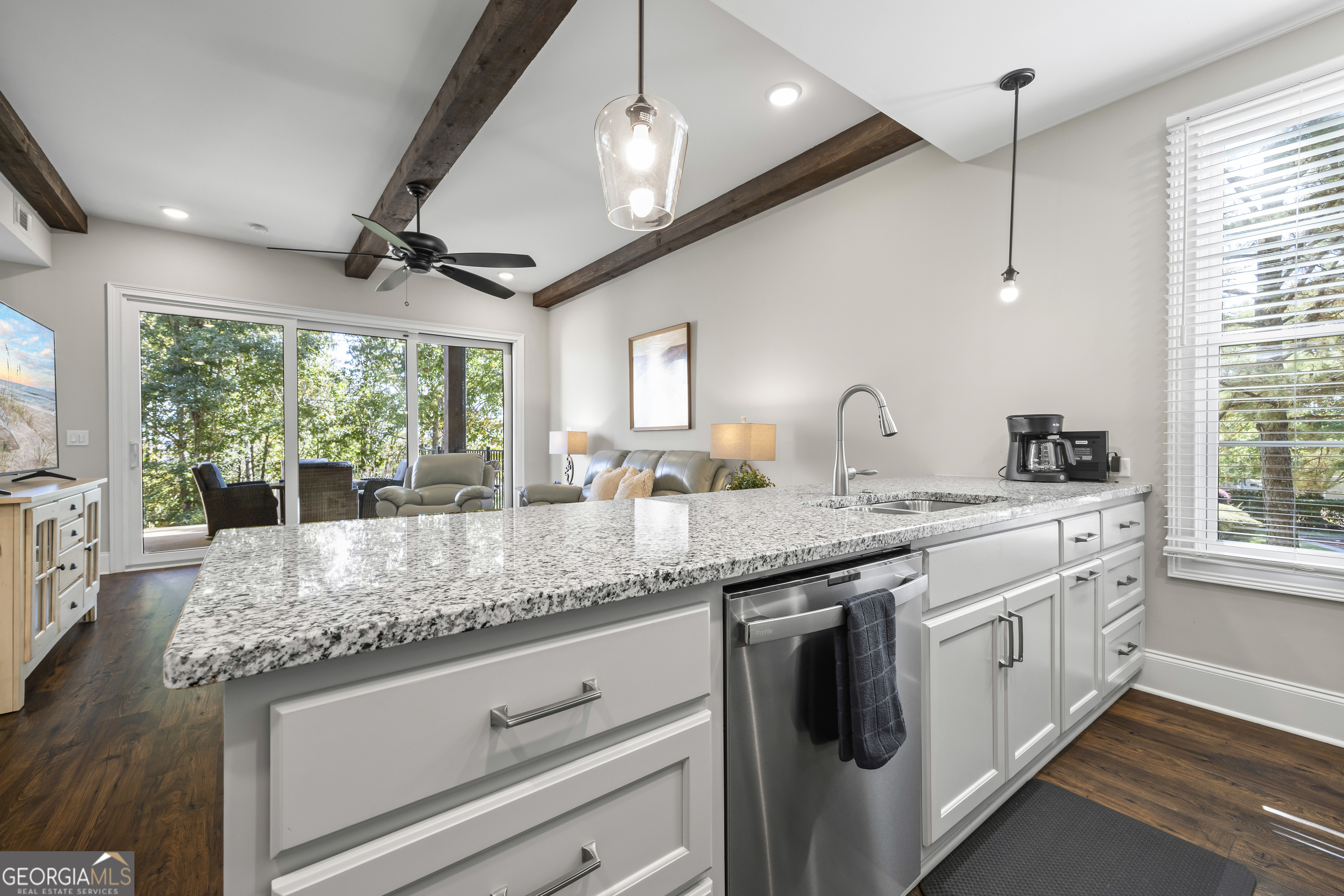 15 Cottage Lane, Toccoa