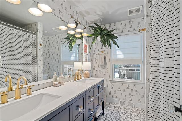 2820 W 82nd Street