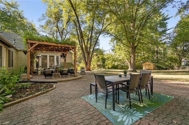 2820 W 82nd Street