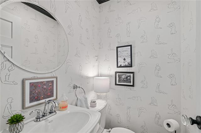 2820 W 82nd Street
