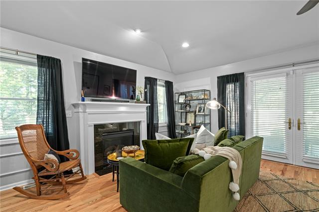 2820 W 82nd Street