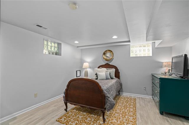 2820 W 82nd Street