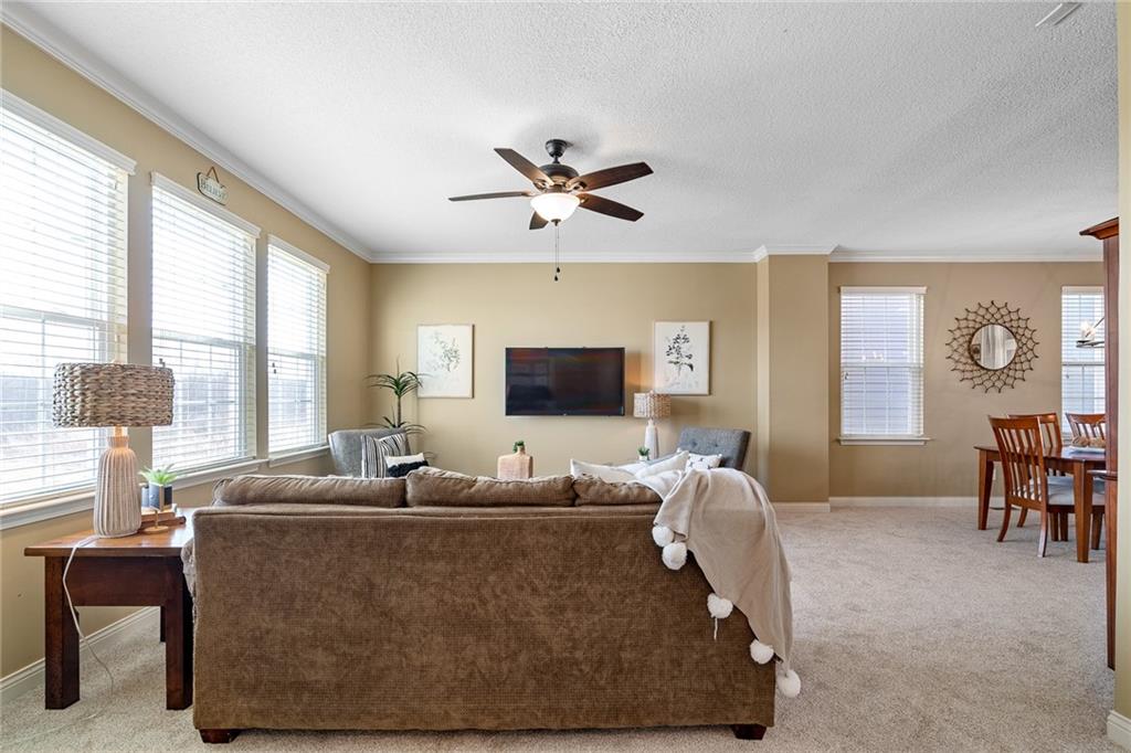 4452 W 161st Place