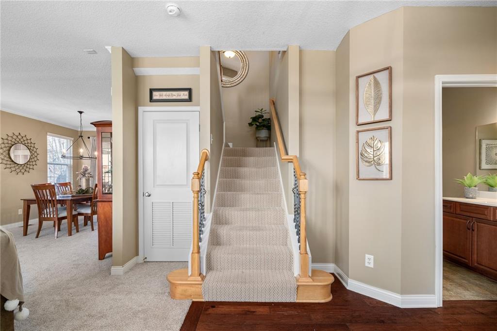 4452 W 161st Place