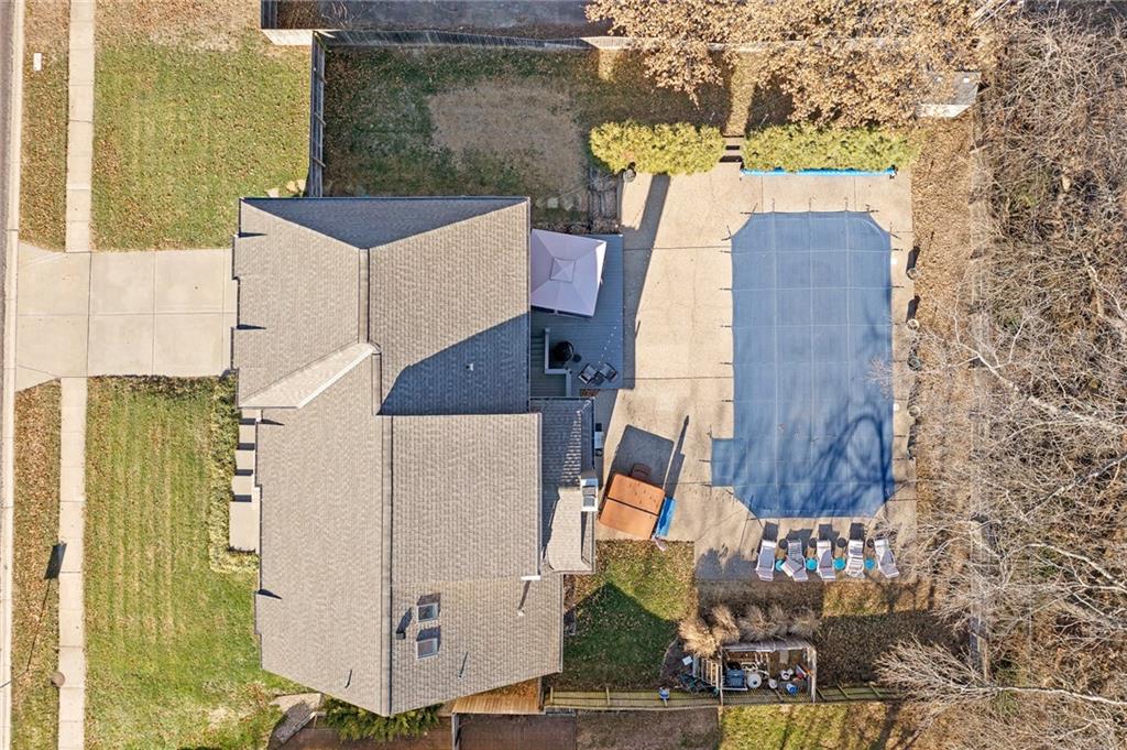 10105 Lowell Avenue