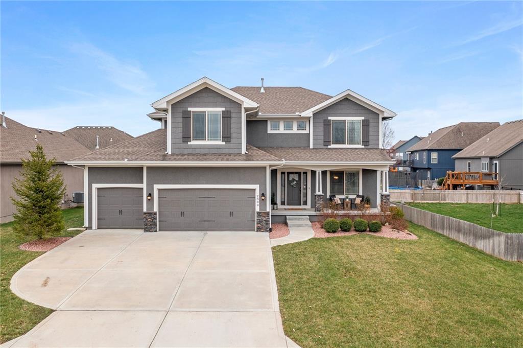 2309 W Trail Drive