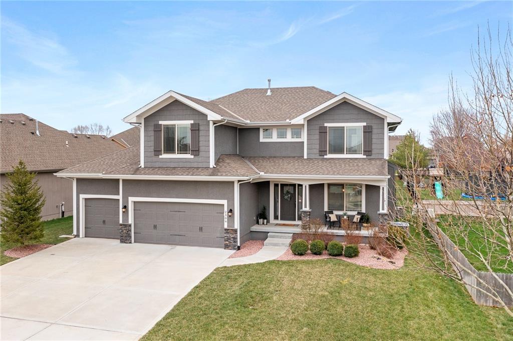 2309 W Trail Drive