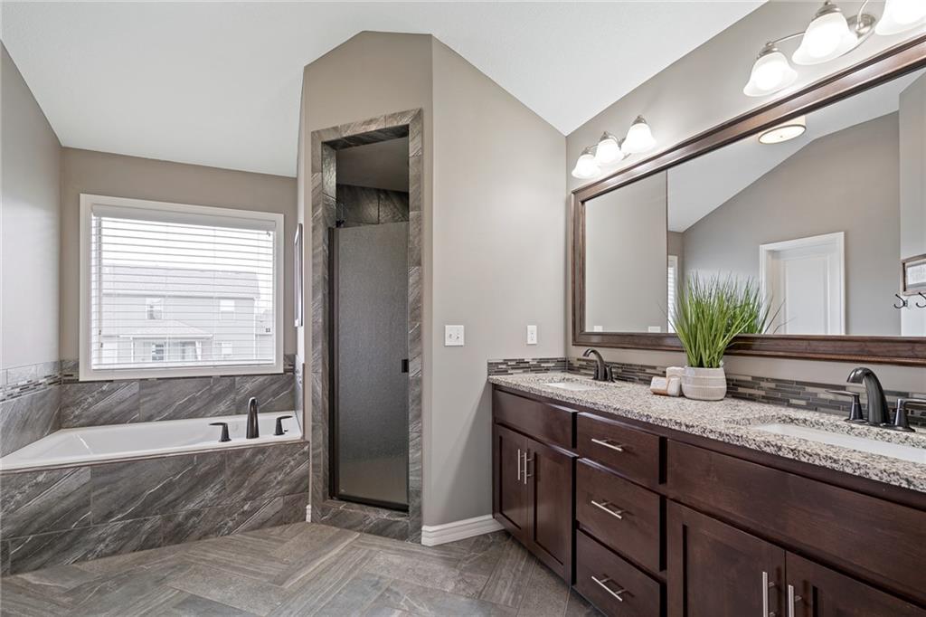 2309 W Trail Drive