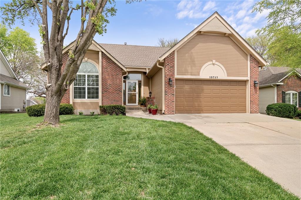13717 Pembroke Circle