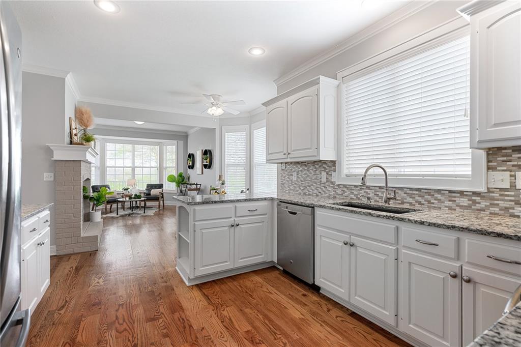 13717 Pembroke Circle