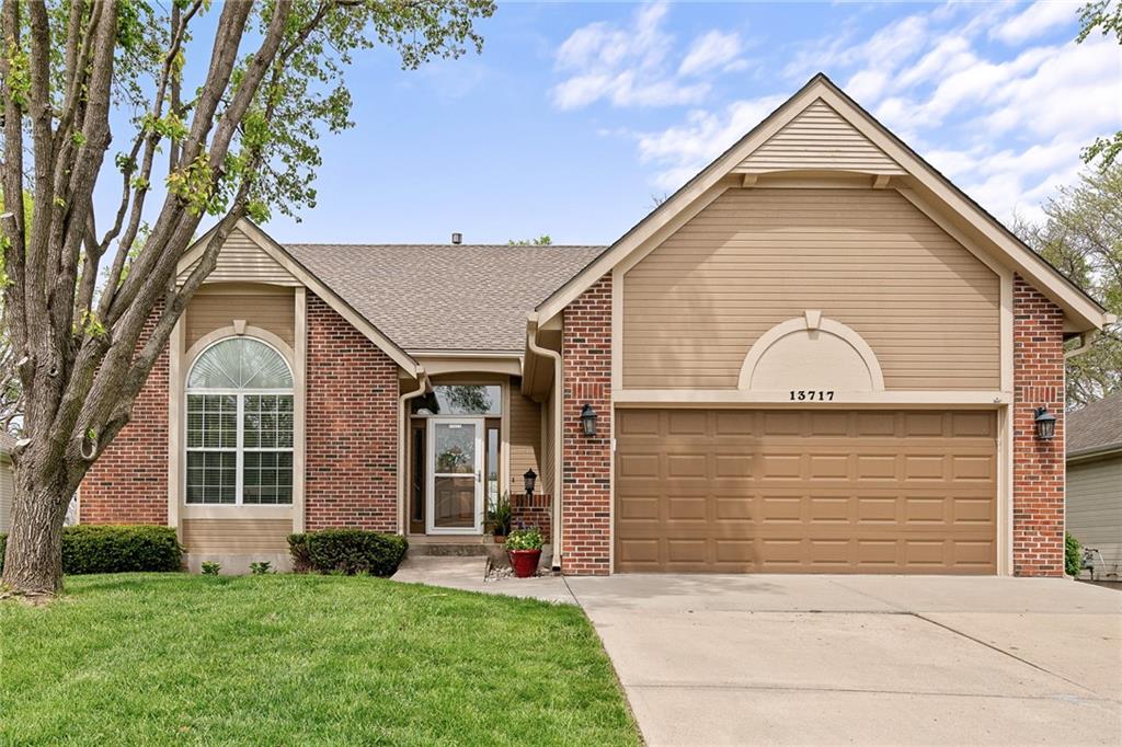 13717 Pembroke Circle