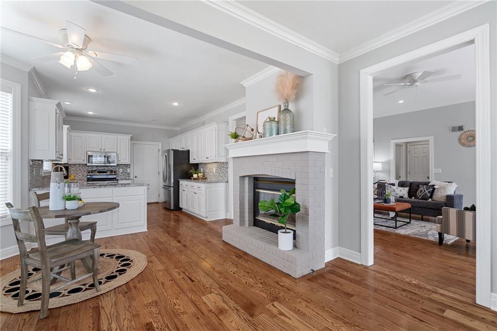 13717 Pembroke Circle