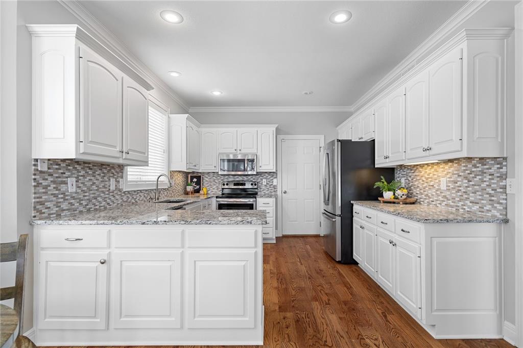 13717 Pembroke Circle