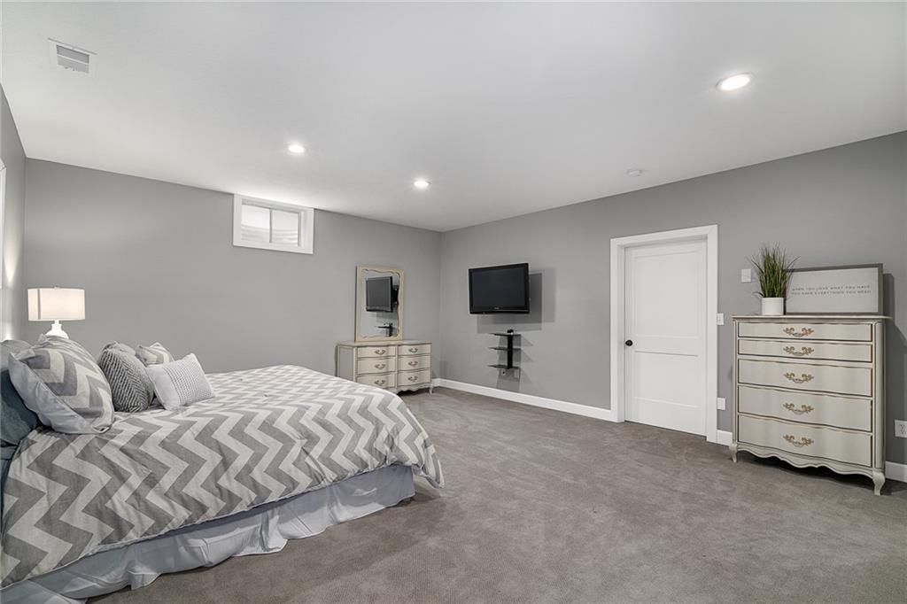 15070 Nall Avenue