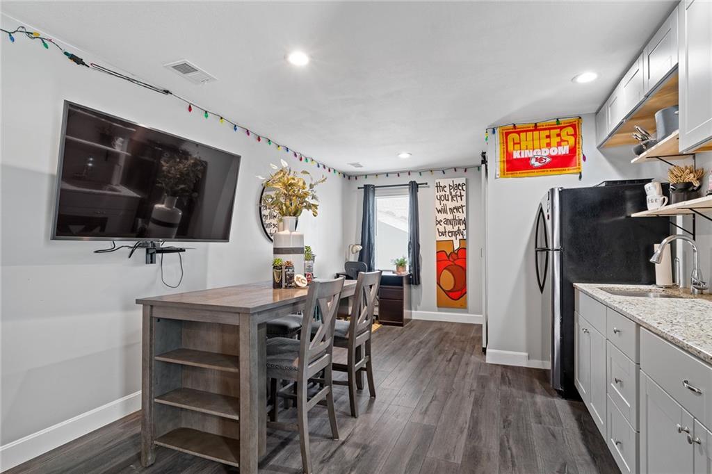 15070 Nall Avenue
